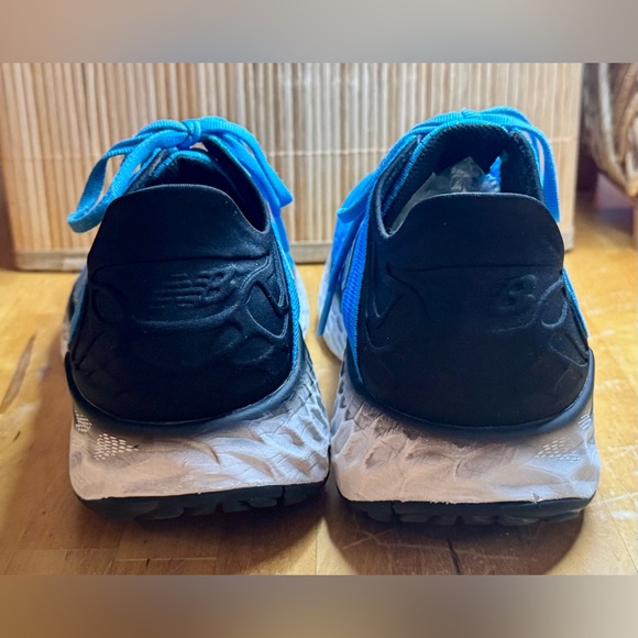 New Balance Fresh foam 1080 V11 Running Shoe - Picture 3 of 5